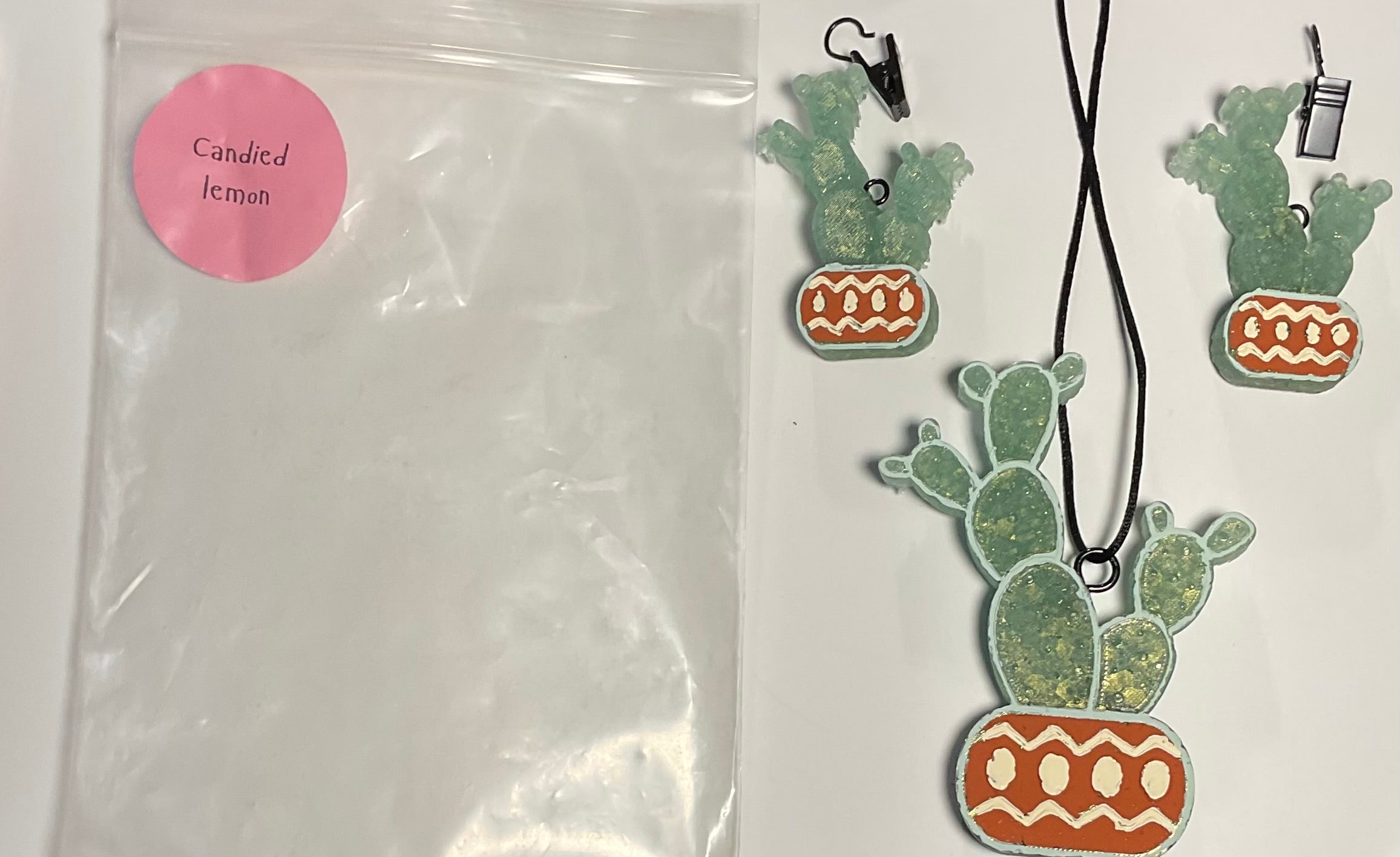 Freshie plus vent clips- Cactus - Scent: Candied Lemon