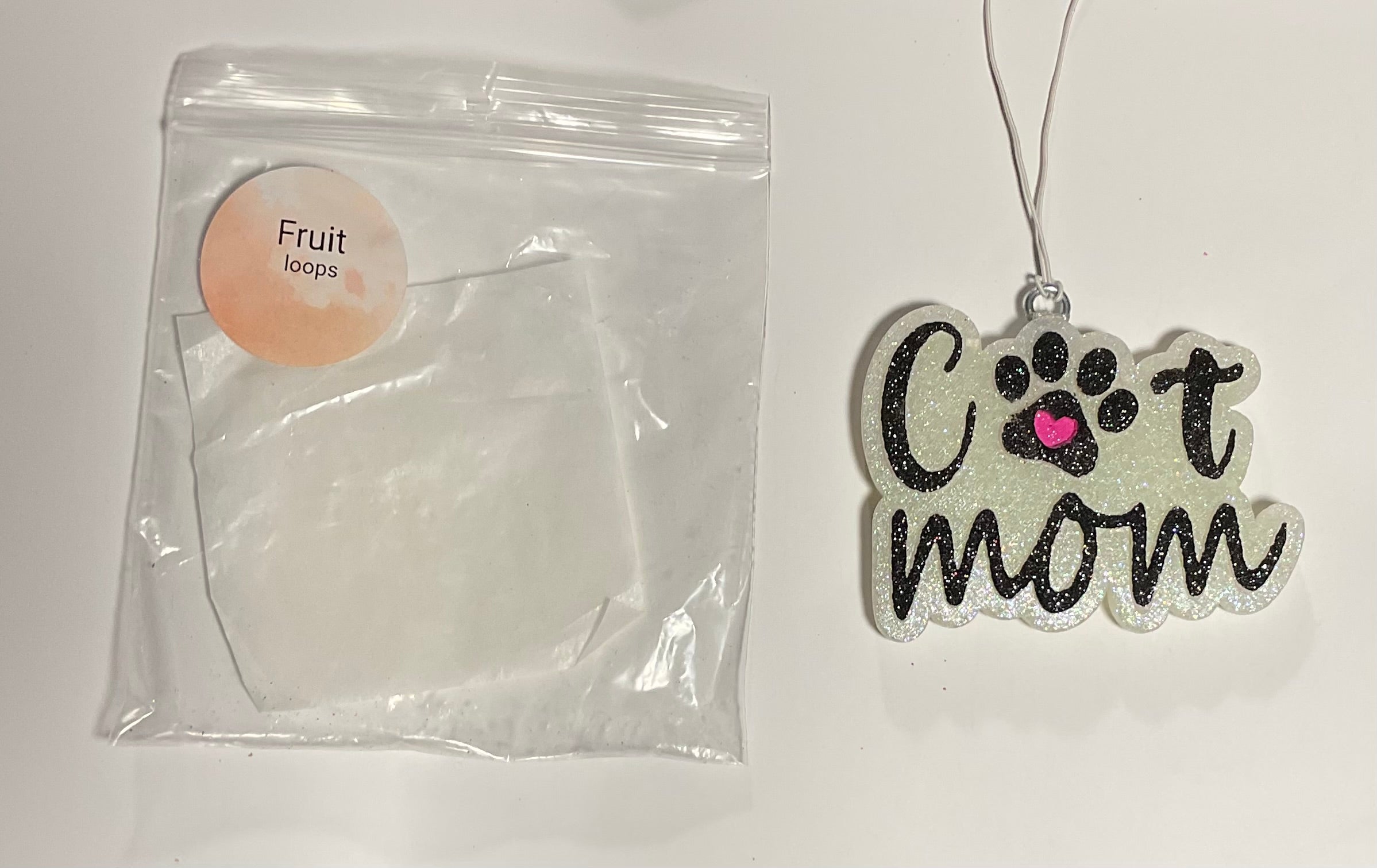 Freshie- Cat Mom - Scent: Fruit Loops