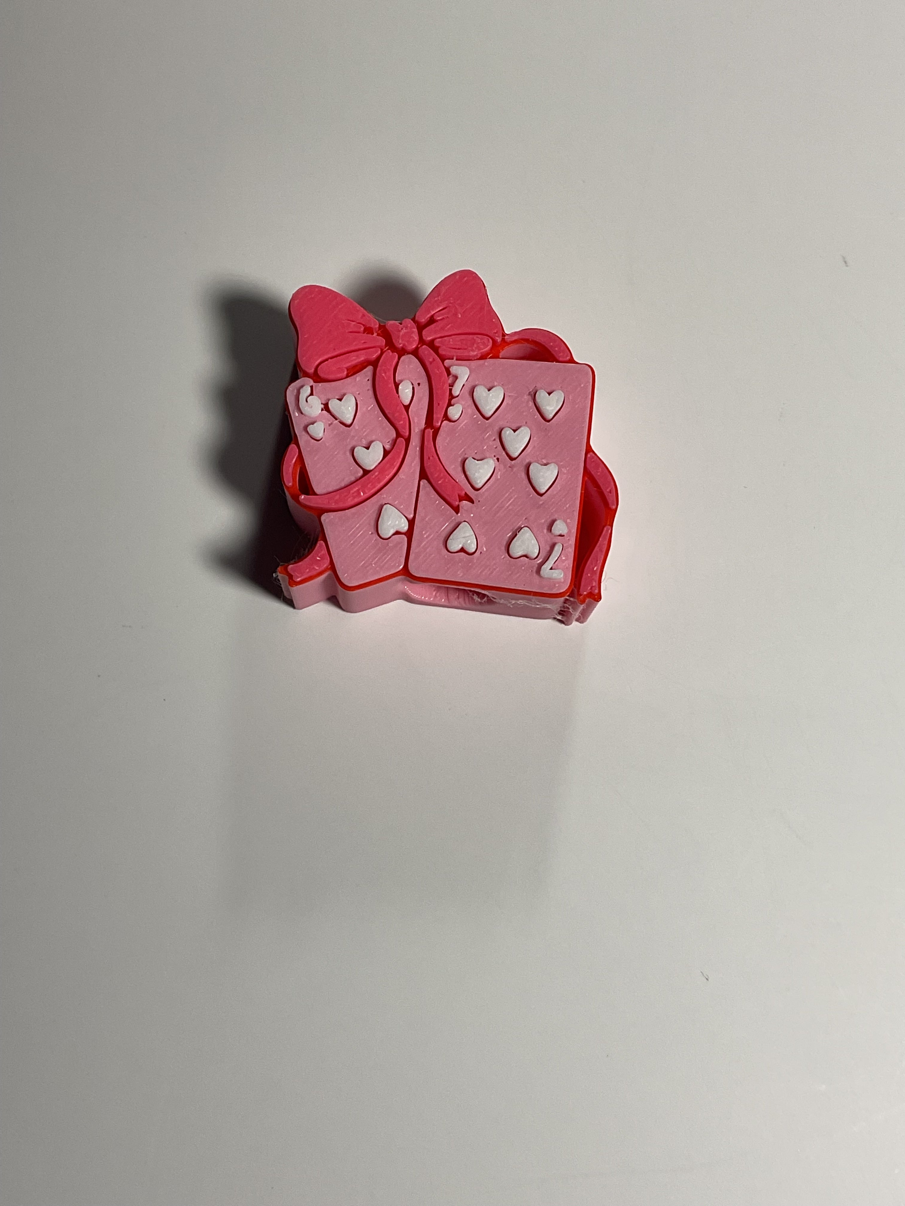 Regular Sized Straw Topper - Bow and Cards 6 7 of Hearts
